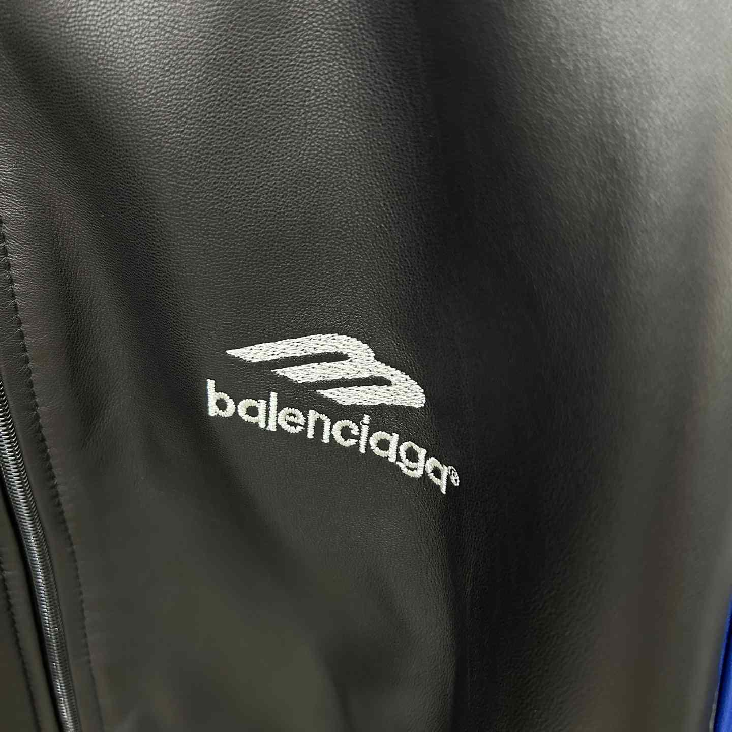 Balenciaga 3B Sports Icon Tracksuit Jacket In Black - EUR FASHION