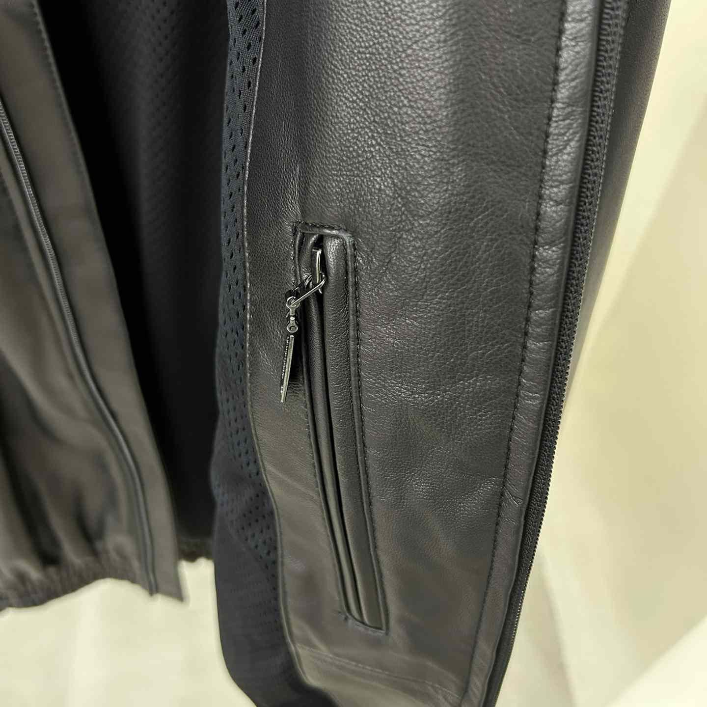 Balenciaga 3B Sports Icon Tracksuit Jacket In Black - EUR FASHION