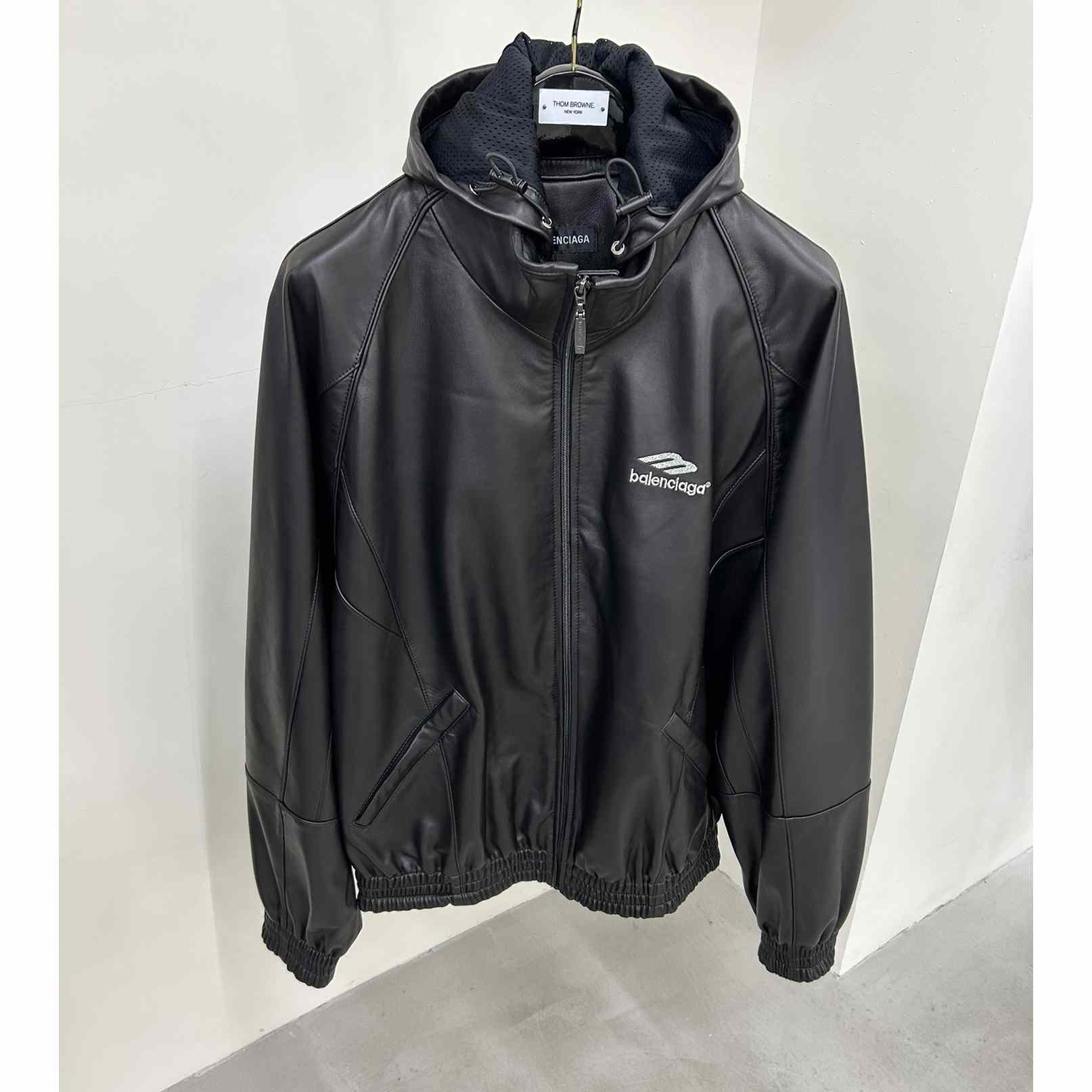 Balenciaga 3B Sports Icon Tracksuit Jacket In Black - EUR FASHION