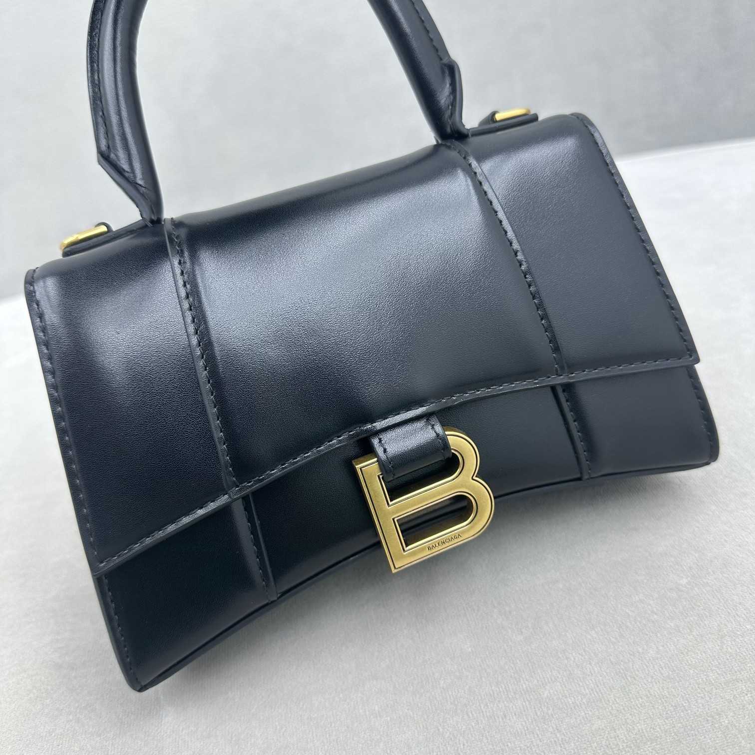 Balenciaga Hourglass Small Handbag In Black (19x8x21cm) - EUR FASHION