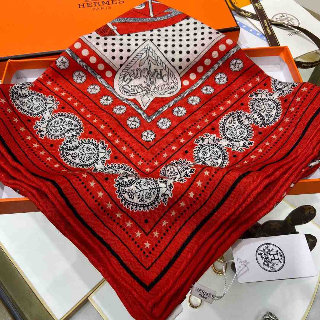 Hermes Zouaves et Dragons Bandana Shawl 140 - EUR FASHION