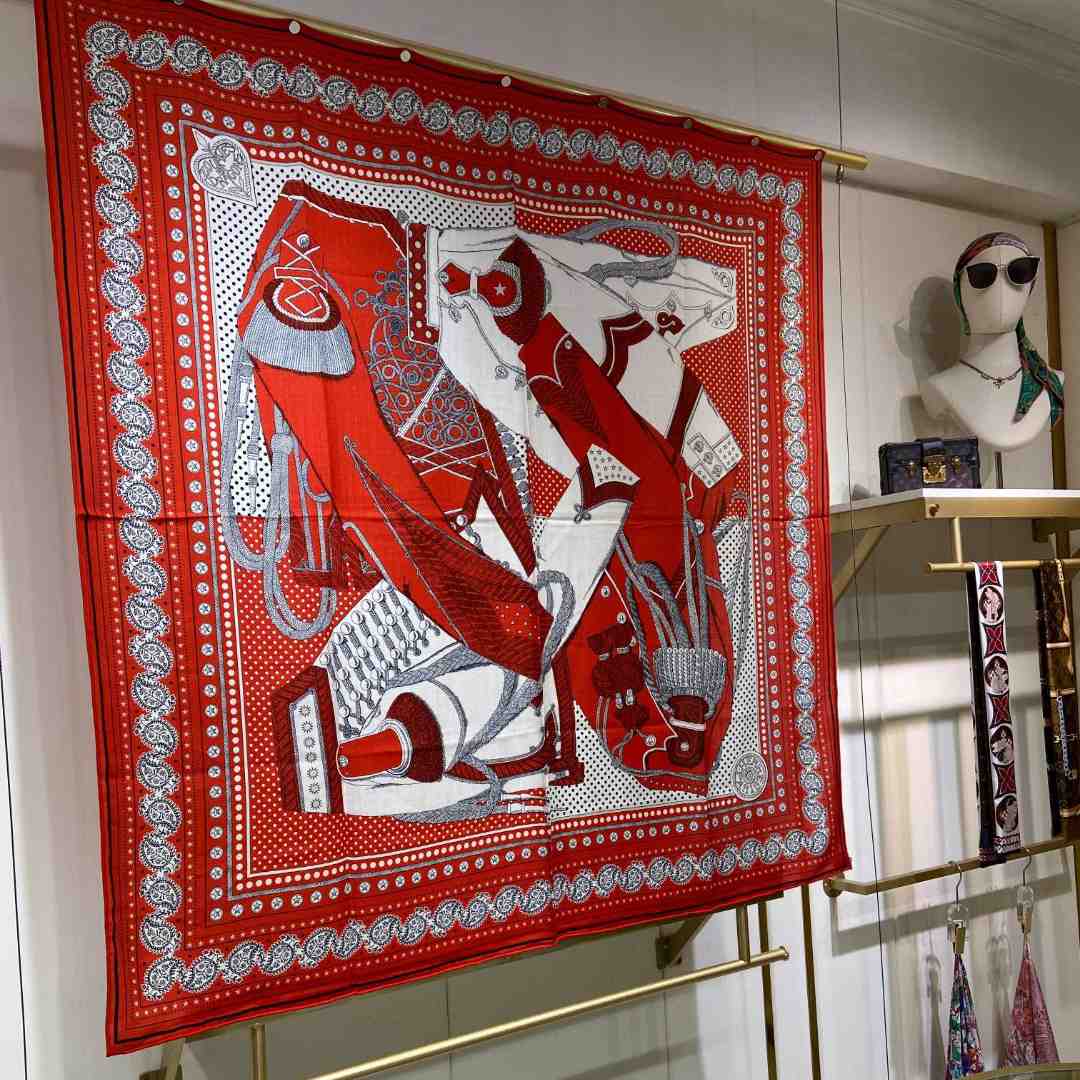 Hermes Zouaves et Dragons Bandana Shawl 140 - EUR FASHION