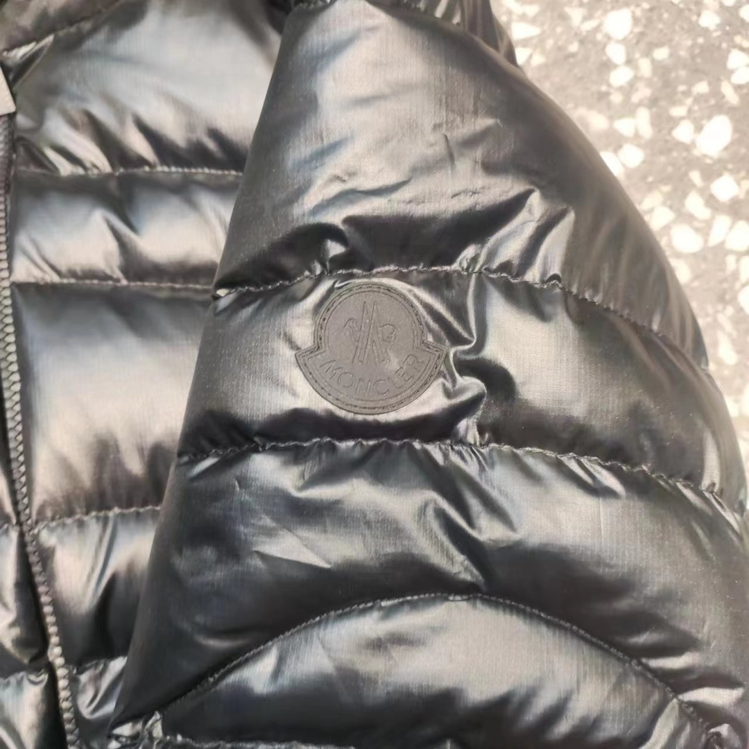 Moncler Narlay Short Down Jacket - EUR FASHION