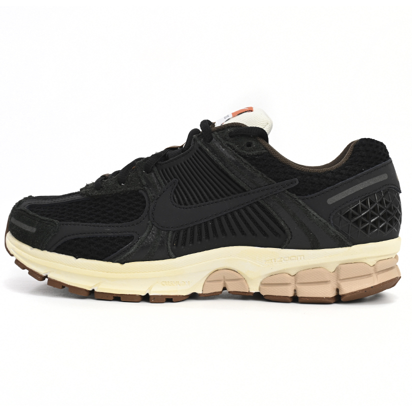 NikeAir Zoom Vomero 5 Pure Black Sneaker    FD0533-010  - EUR FASHION