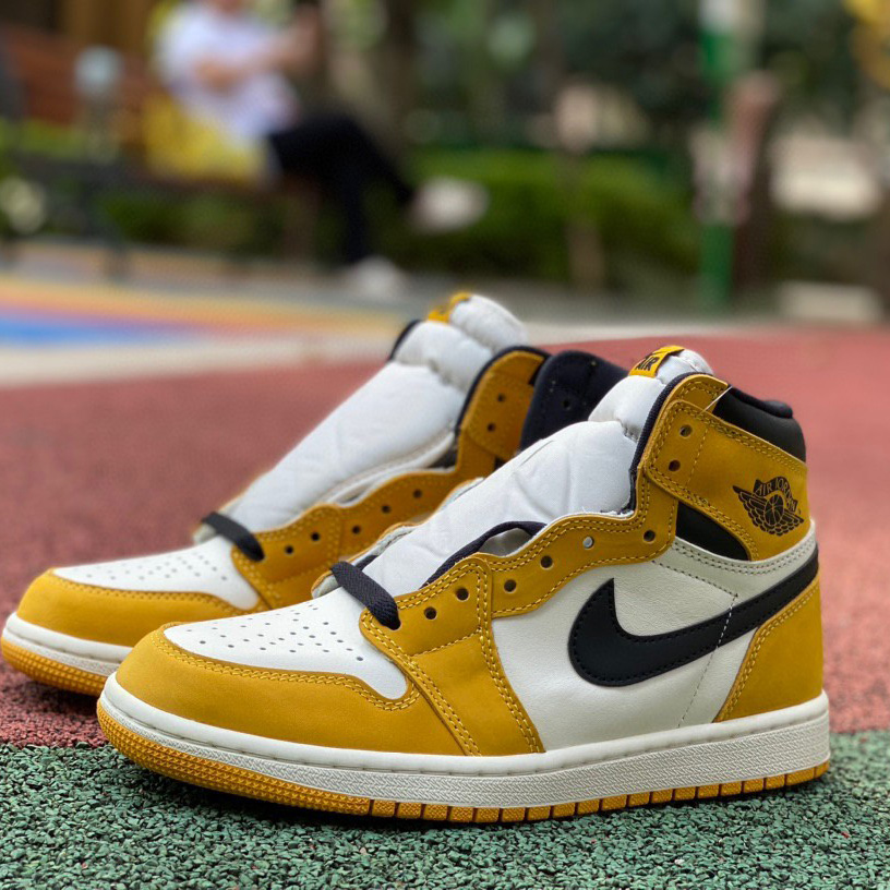 Air Jordan 1 High OG “Yellow Ochre” Sneaker     DZ5485-701 - EUR FASHION