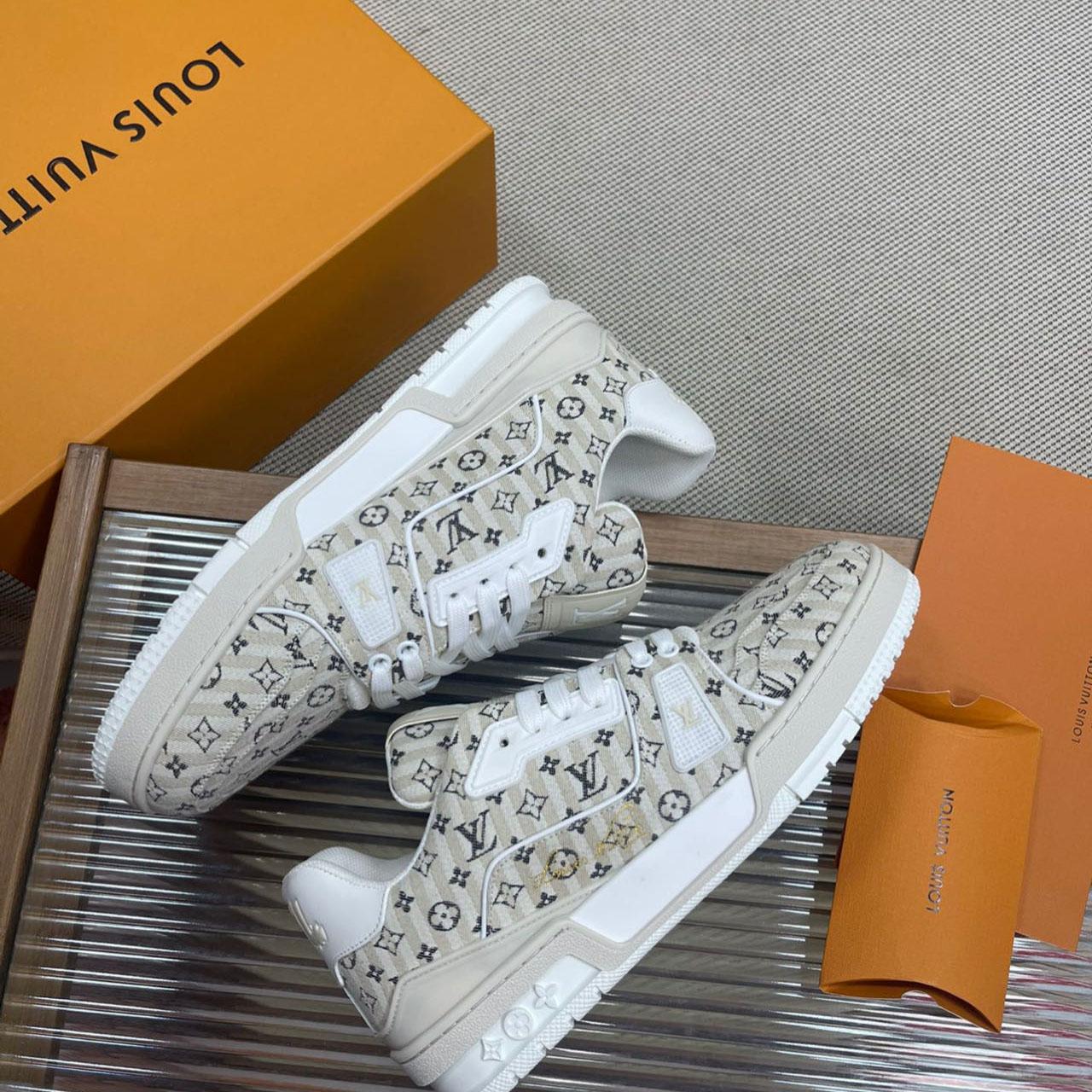 Louis Vuitton LV Trainer Sneaker          - EUR FASHION