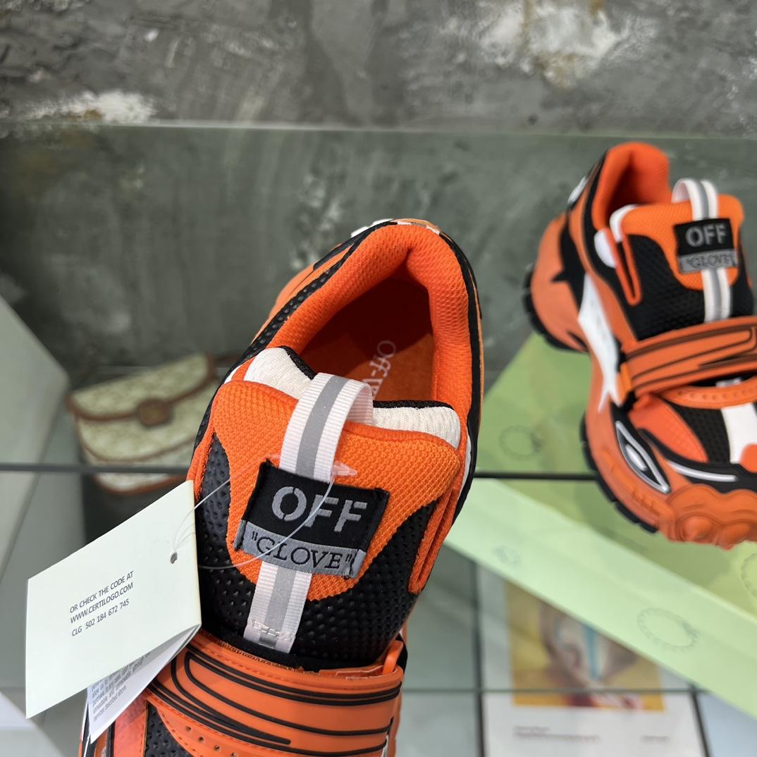 Off White Glove Slip-on Sneakers - EUR FASHION