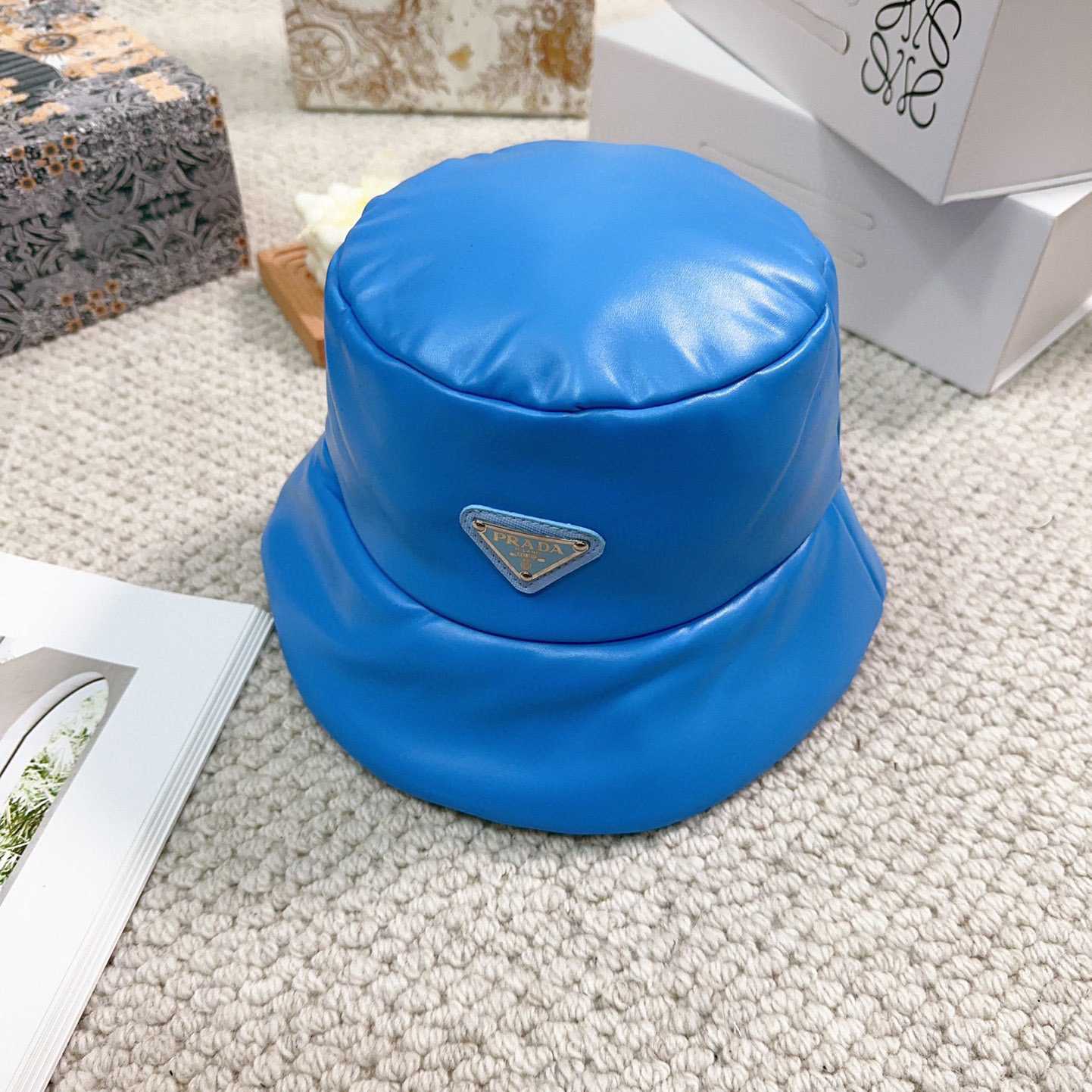 Prada Enamelled-logo Leather Bucket Hat - EUR FASHION