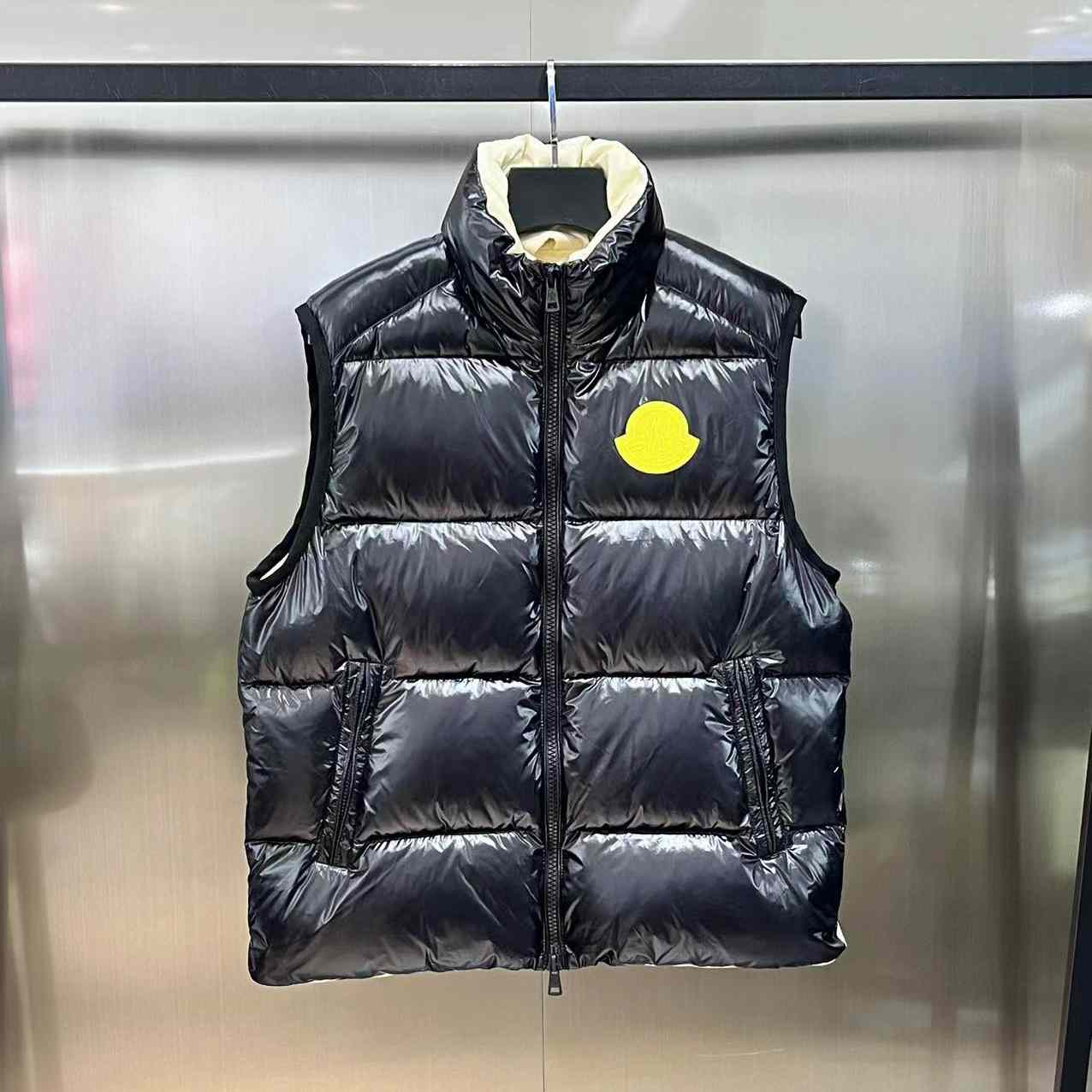 Moncler Sumido Down Vest - EUR FASHION