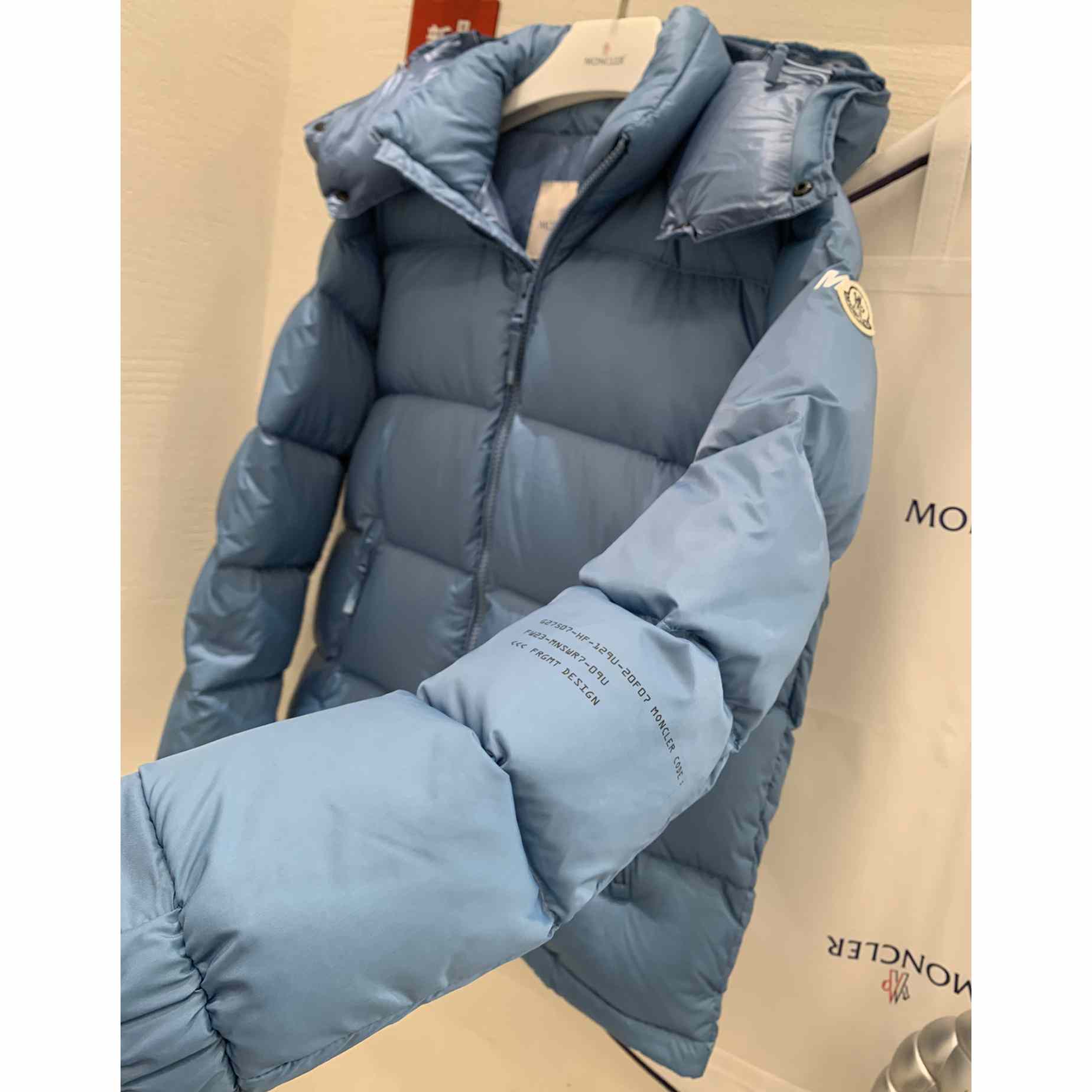 Moncler Acanthus Short Down Jacket - EUR FASHION