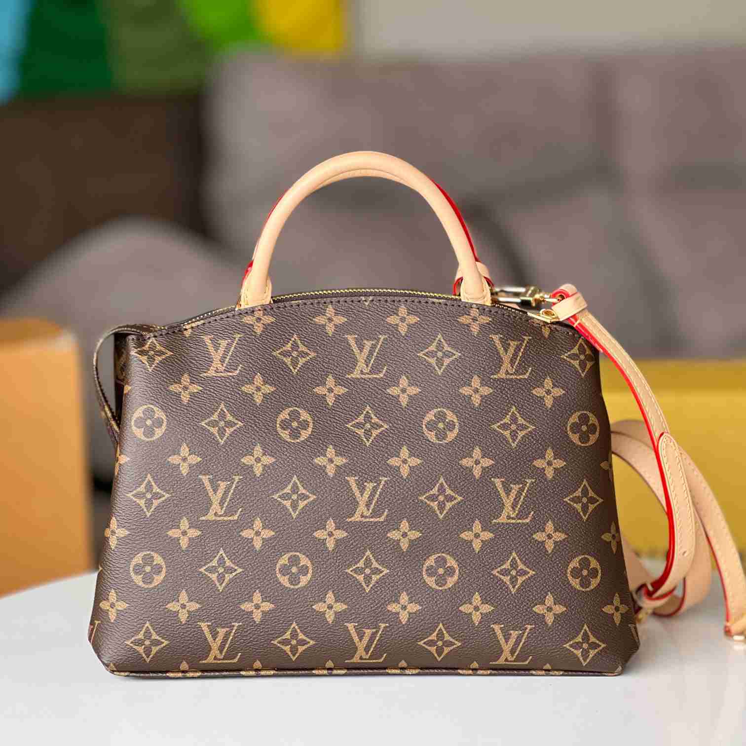 Louis Vuitton Petit Palais  (29x18x12.5CM)   M45900 - EUR FASHION