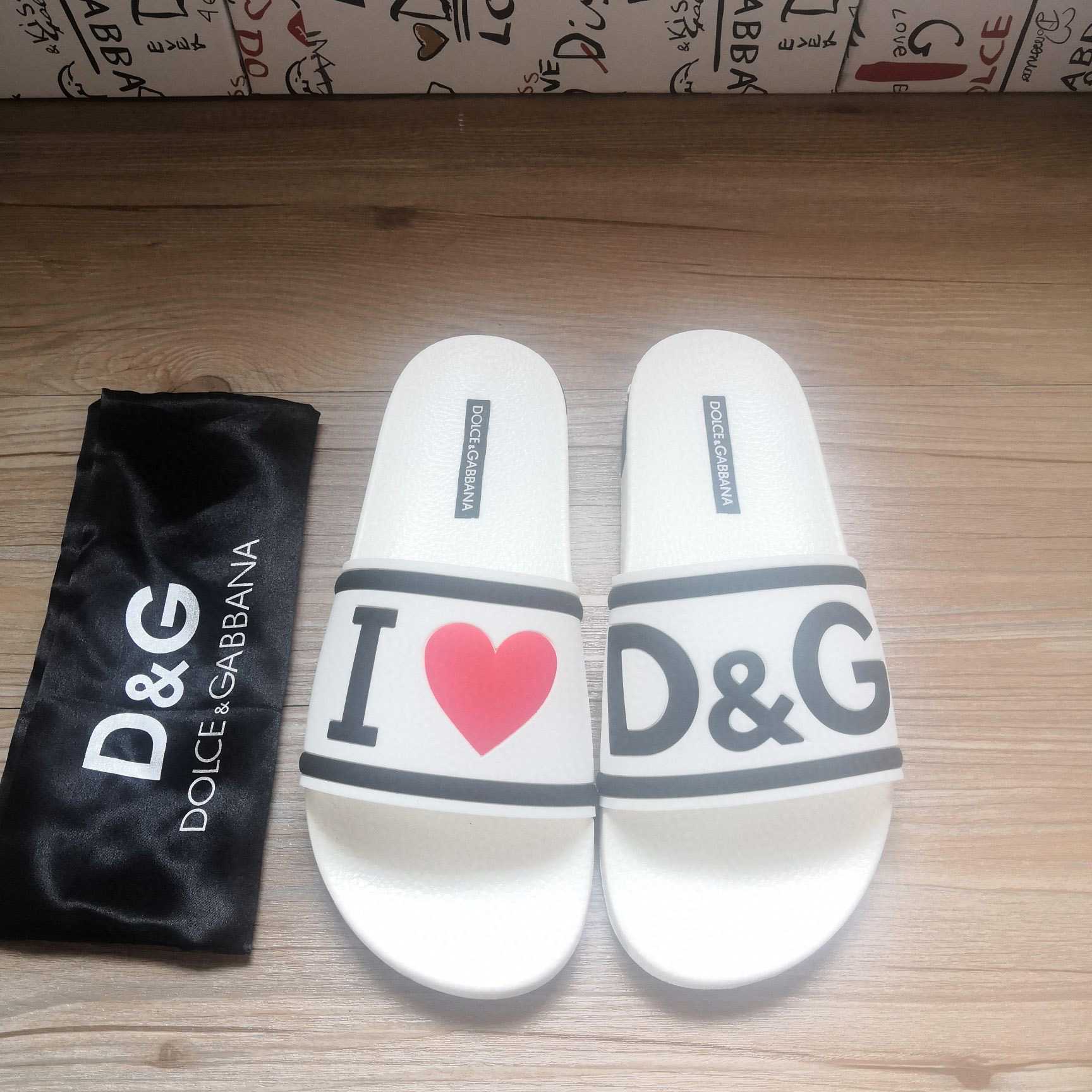 Dolce & Gabbana Logo Slides - EUR FASHION