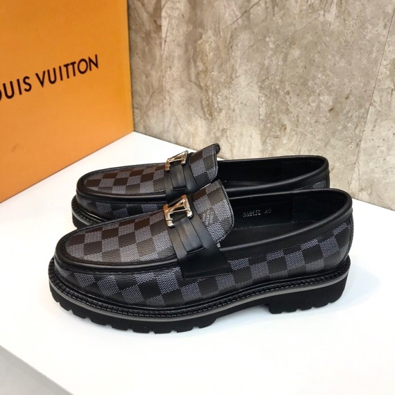 Louis Vuitton Major Loafer - EUR FASHION