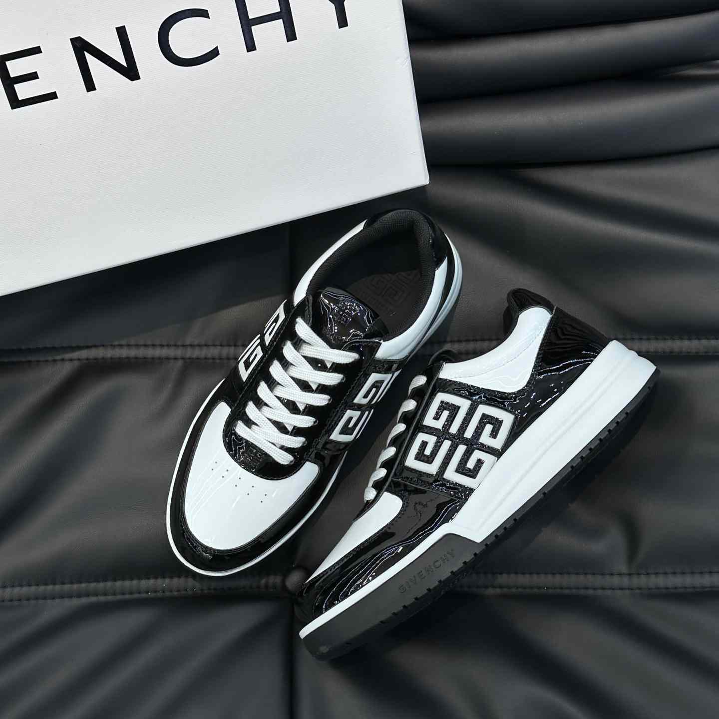 Givenchy G4 Sneakers In Patent Leather - EUR FASHION