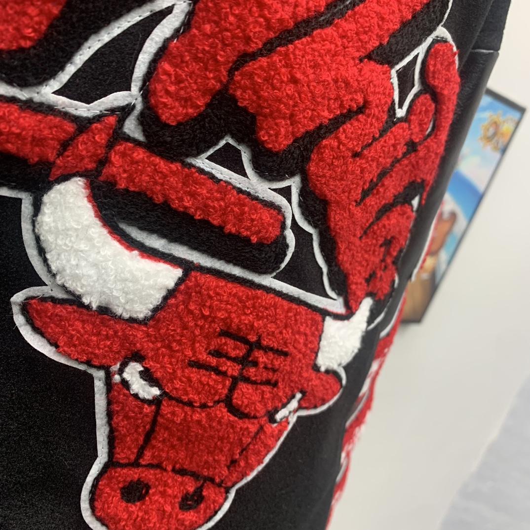 Off White C/O Chicago Bulls Varsity Jacket - EUR FASHION