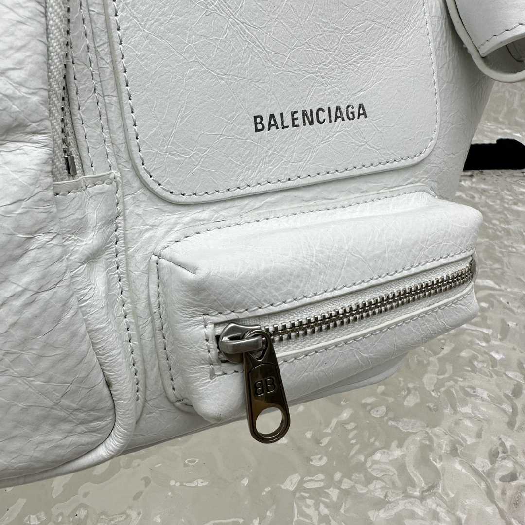 Balenciaga Superbusy Beltpack In White - EUR FASHION