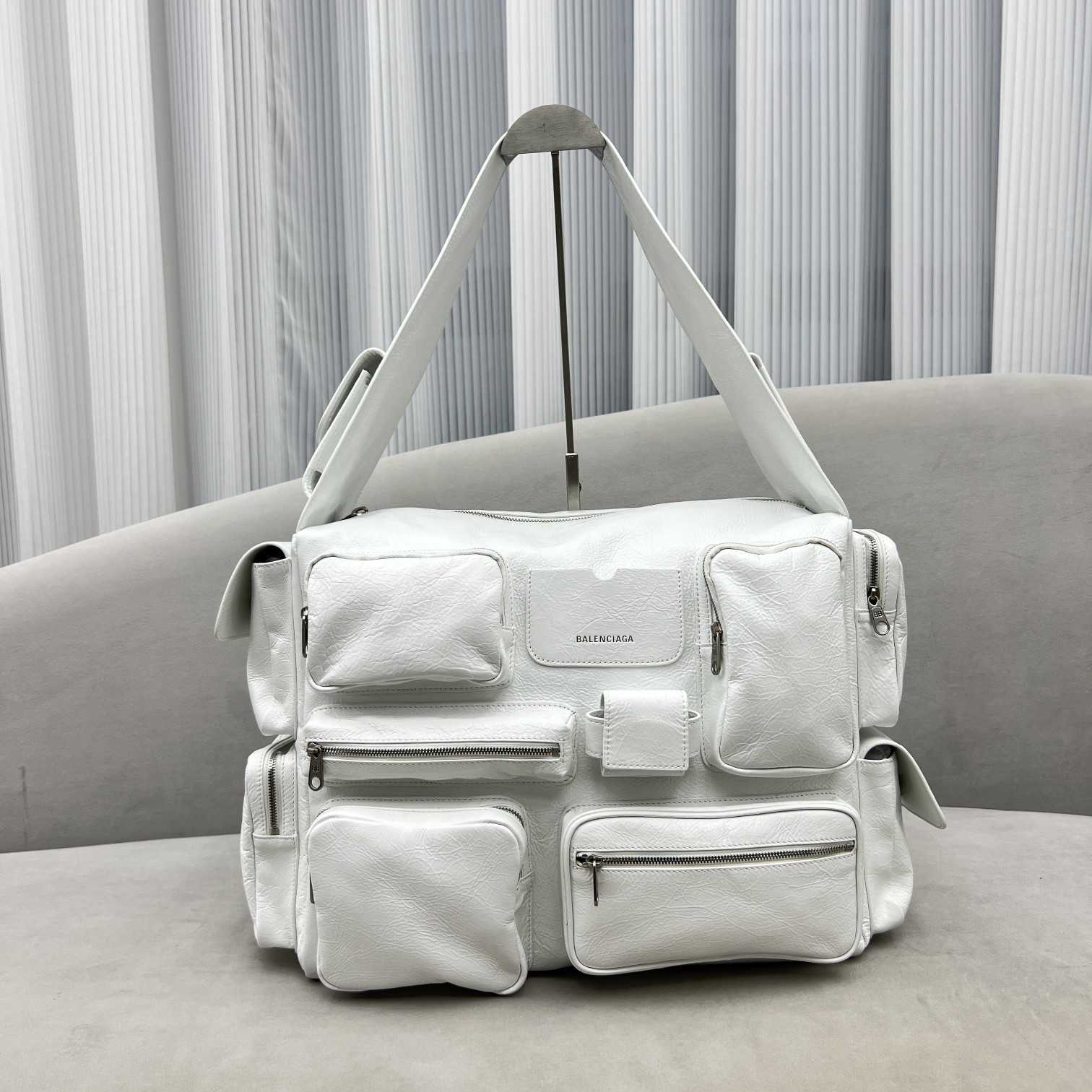 Balenciaga Superbusy Large Sling Bag In White - EUR FASHION