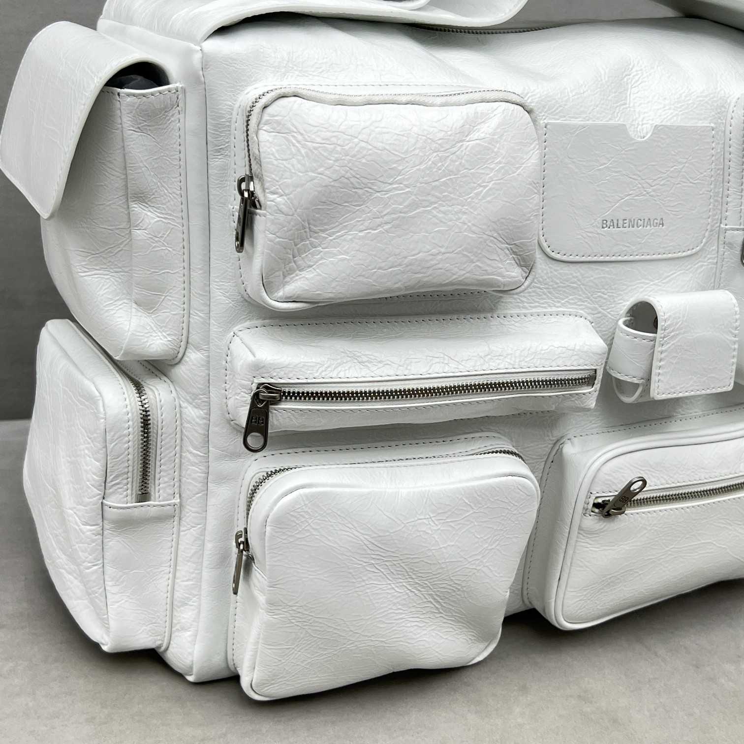 Balenciaga Superbusy Large Sling Bag In White - EUR FASHION