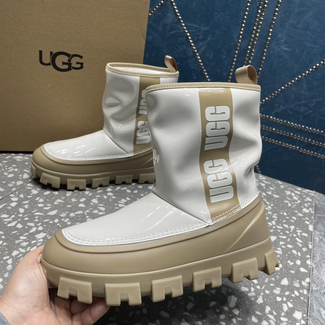 Ugg Classic Brellah Logo-print Boots - EUR FASHION