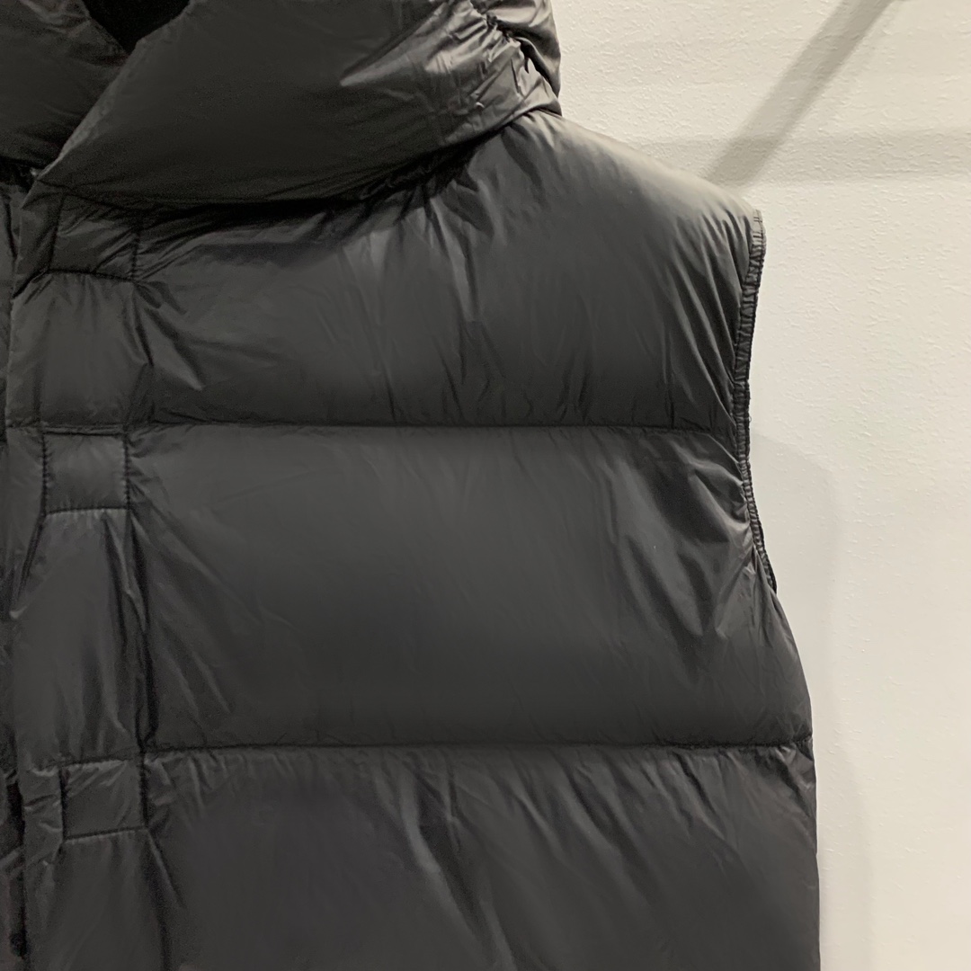 Rick Owens Black Padded Down Vest - EUR FASHION