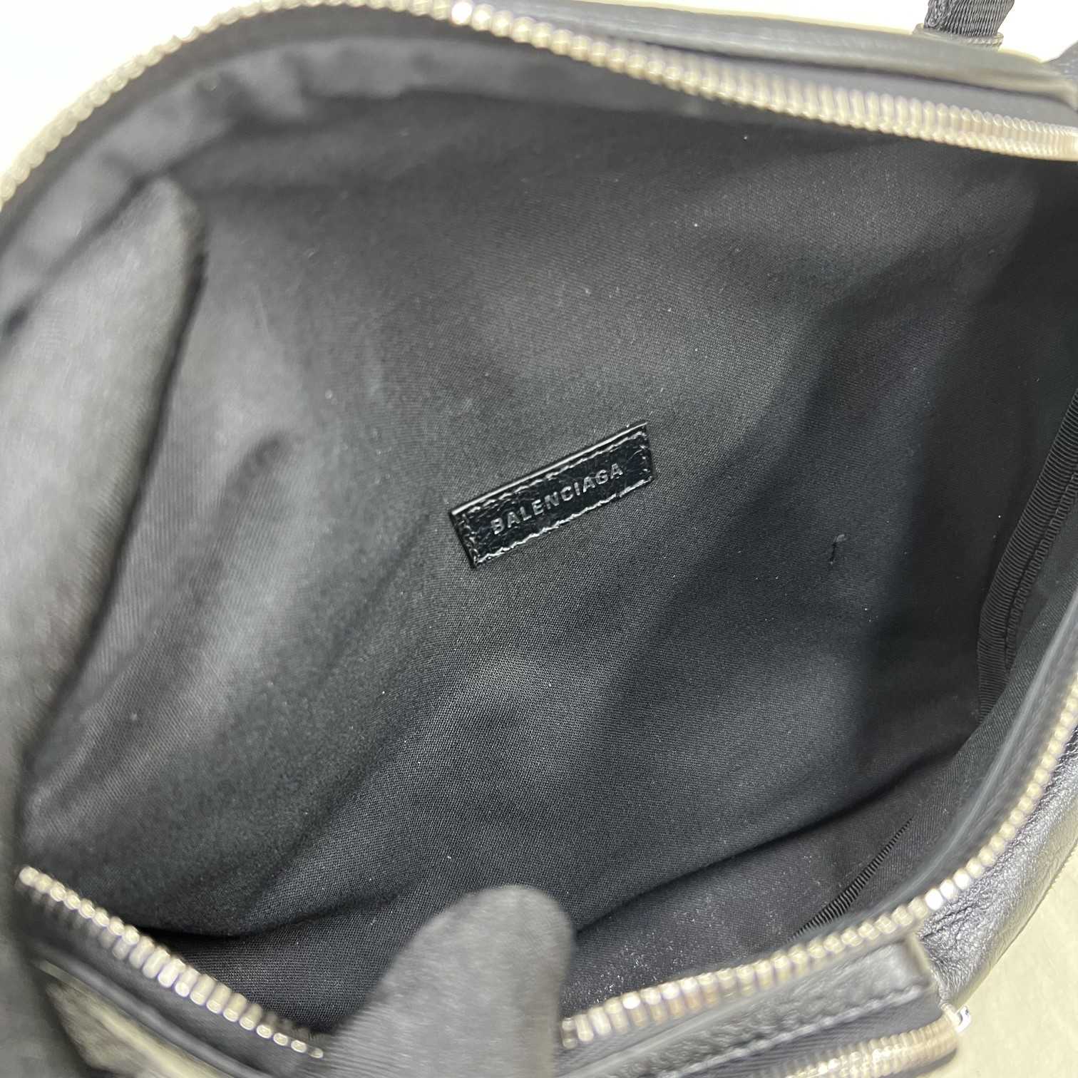 Balenciaga Superbusy Beltpack In Black - EUR FASHION