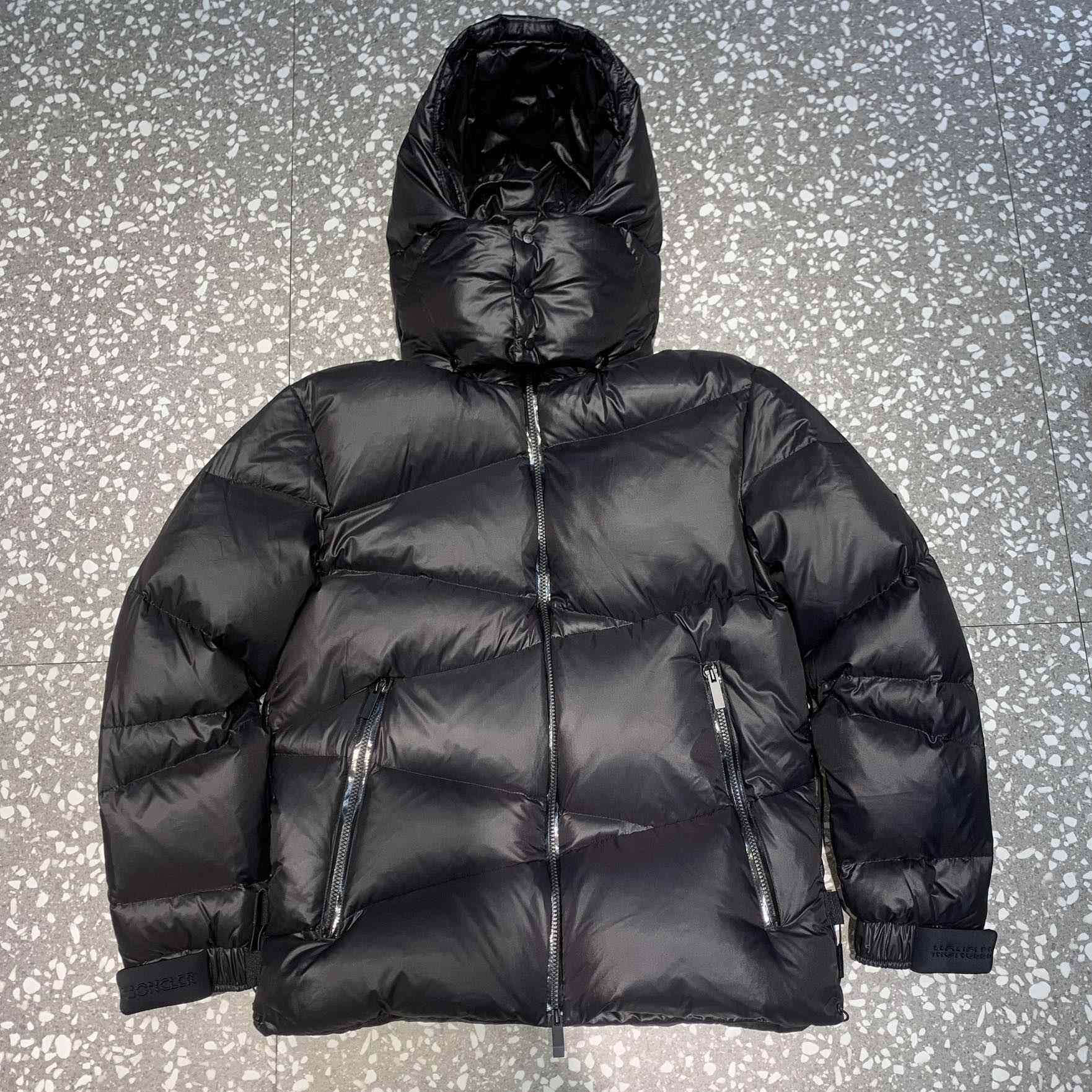 Moncler Yonne Short Down Jacket - EUR FASHION