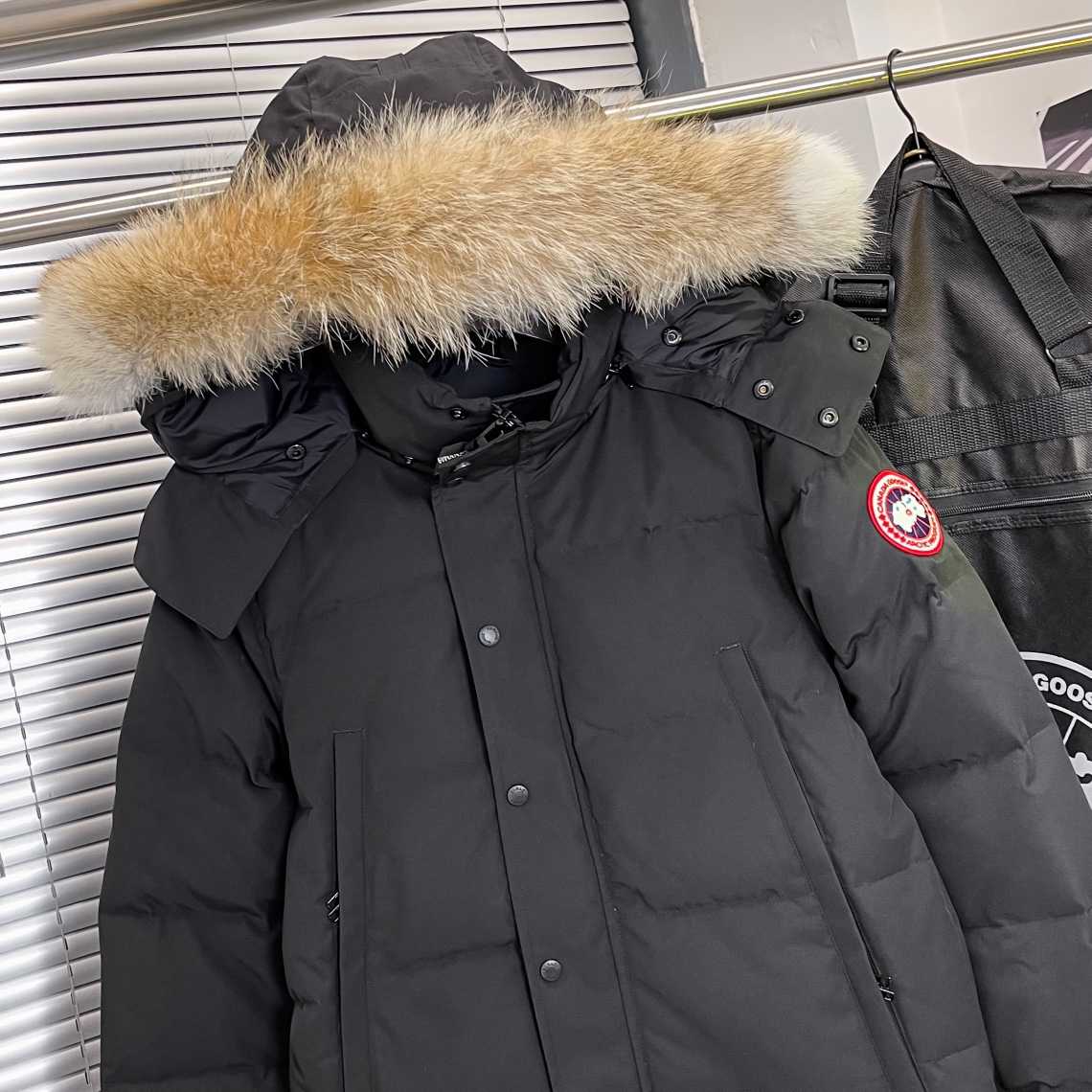 Canada Goose Coats - EUR FASHION