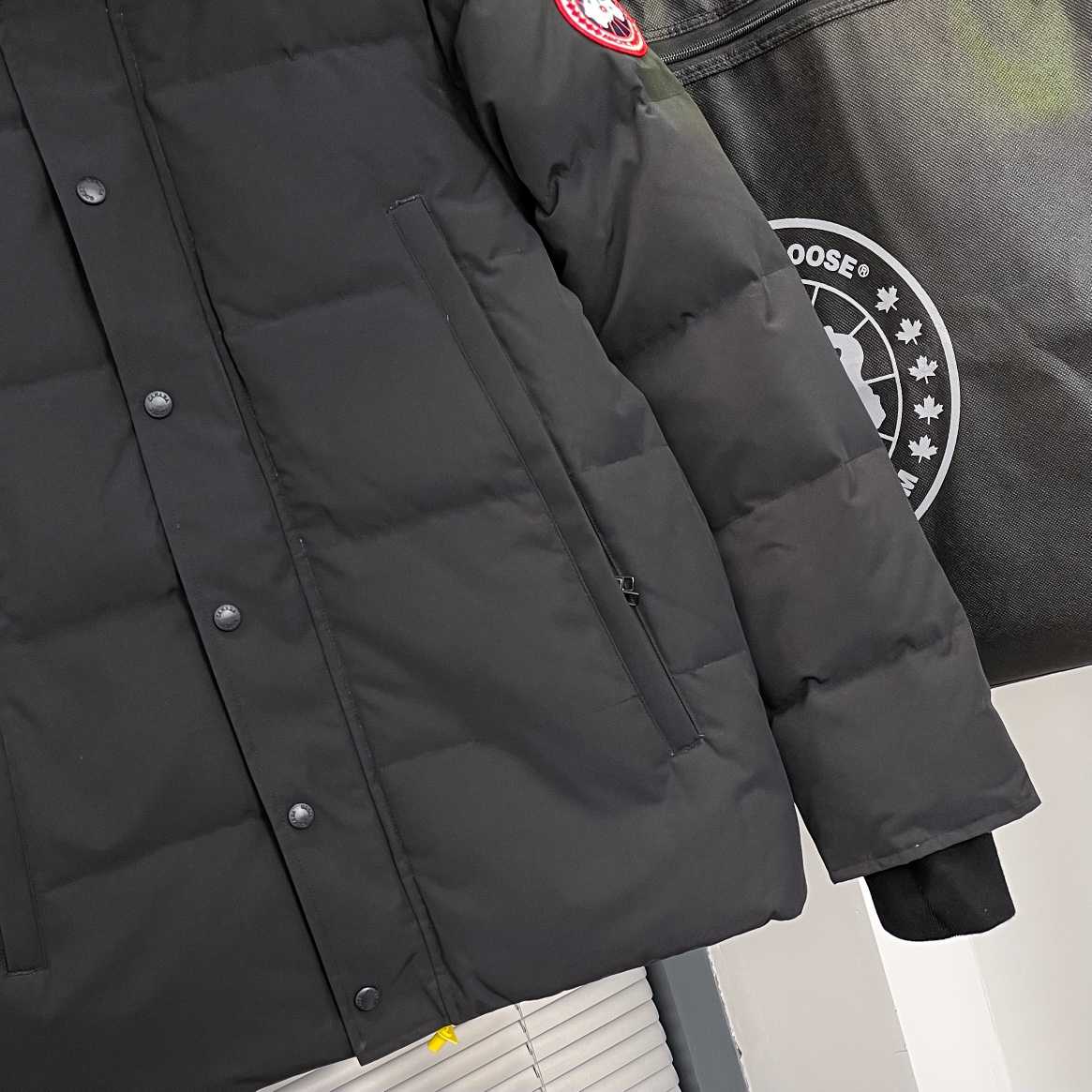 Canada Goose Coats - EUR FASHION