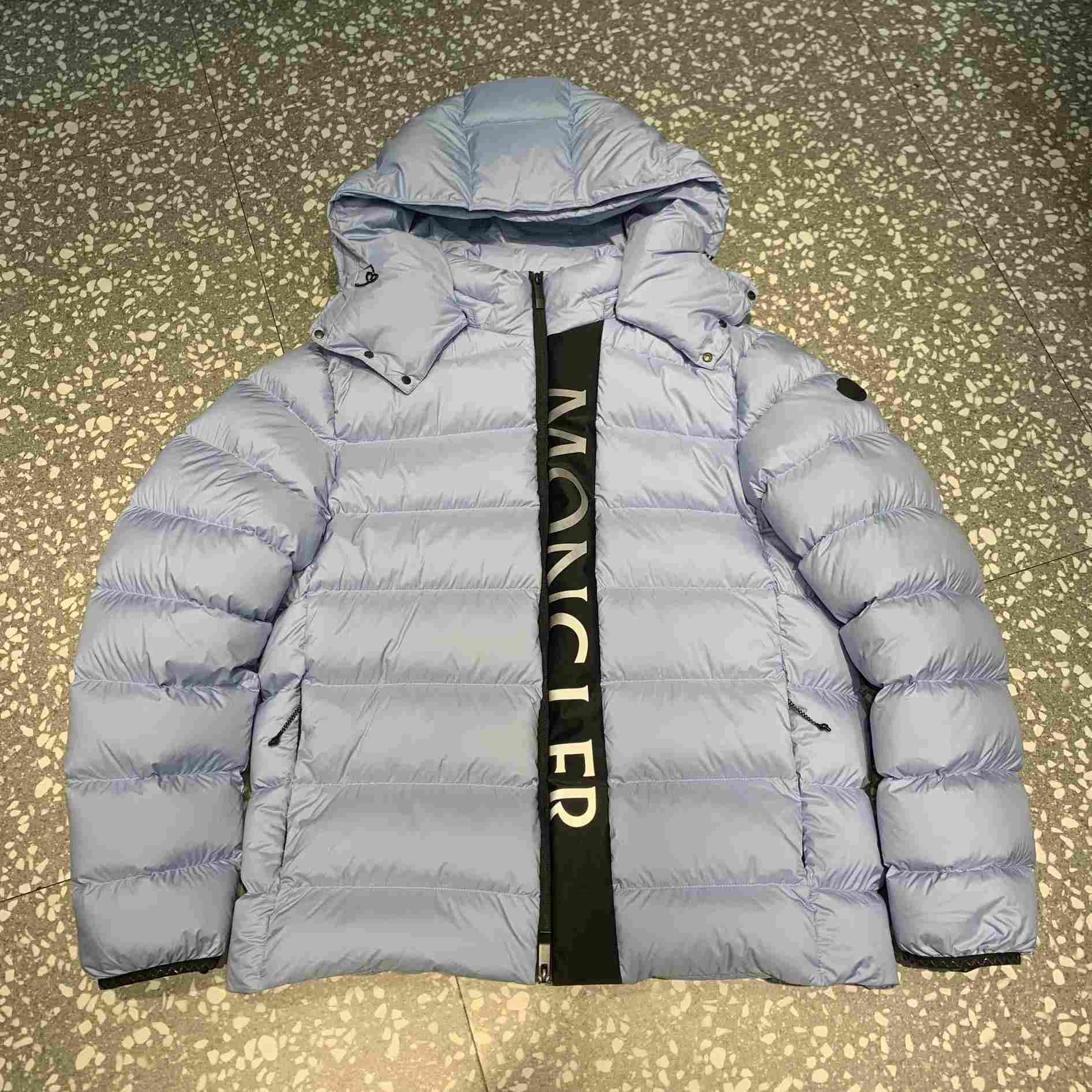 Moncler Ume Short Down Jacket - EUR FASHION