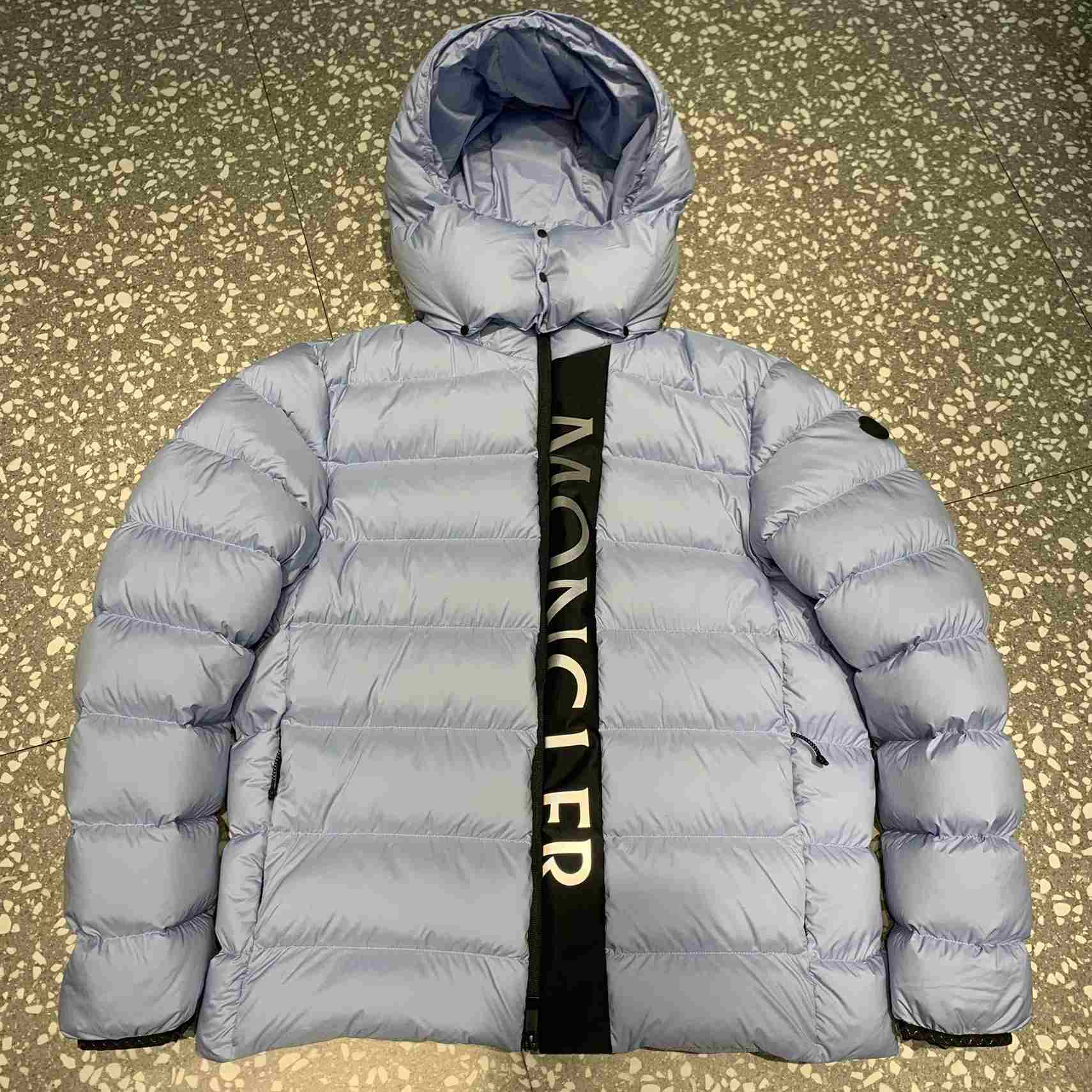 Moncler Ume Short Down Jacket - EUR FASHION