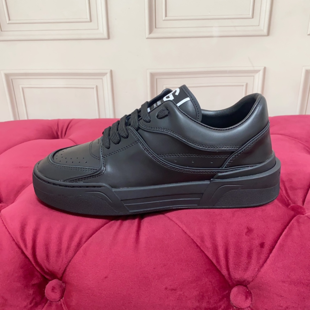 Dolce & Gabbana Black Roma Sneakers - EUR FASHION