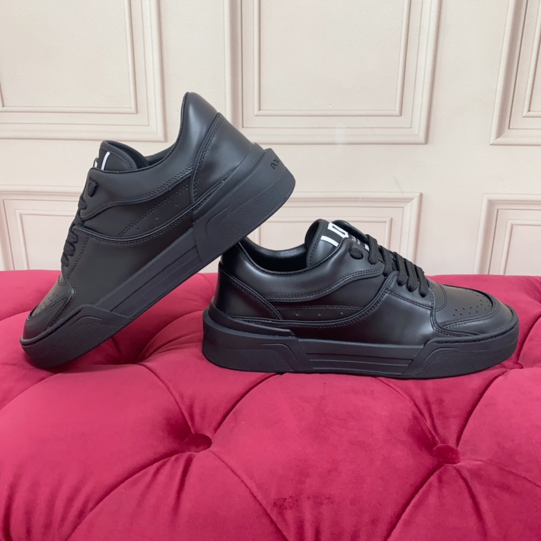 Dolce & Gabbana Black Roma Sneakers - EUR FASHION