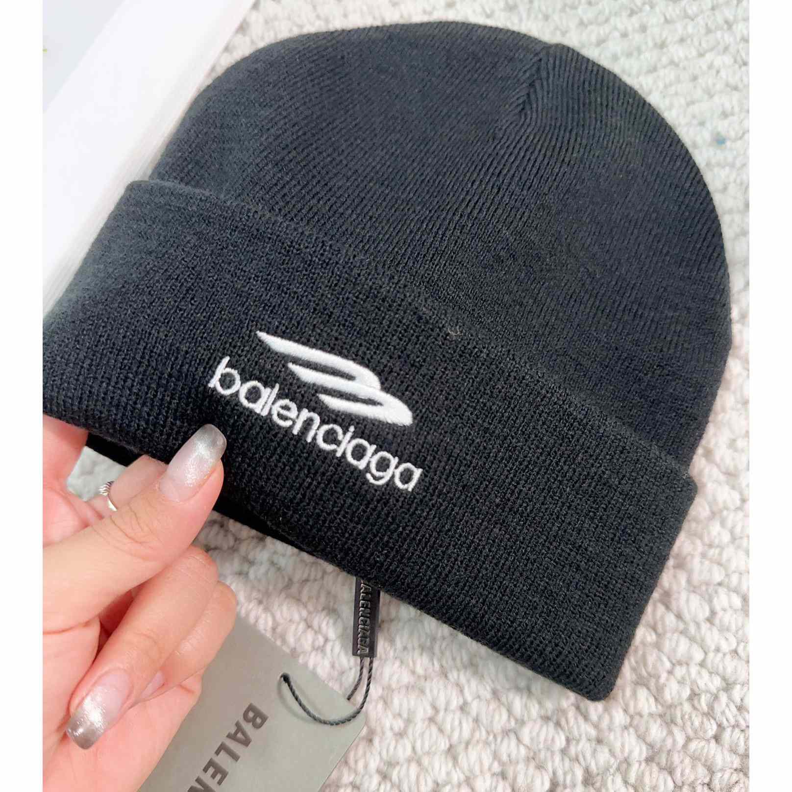 Balenciaga Sports Icon Beanie - EUR FASHION