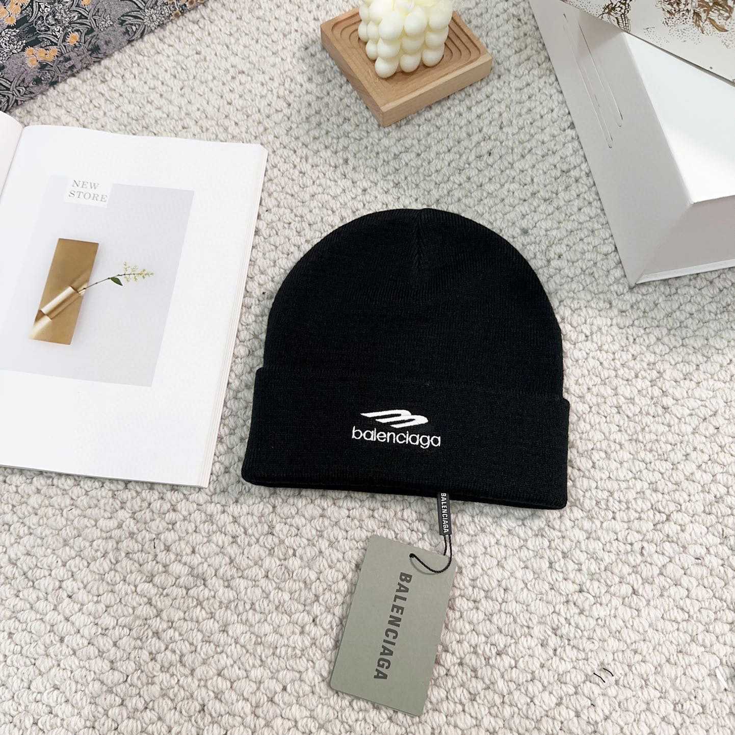 Balenciaga Sports Icon Beanie - EUR FASHION