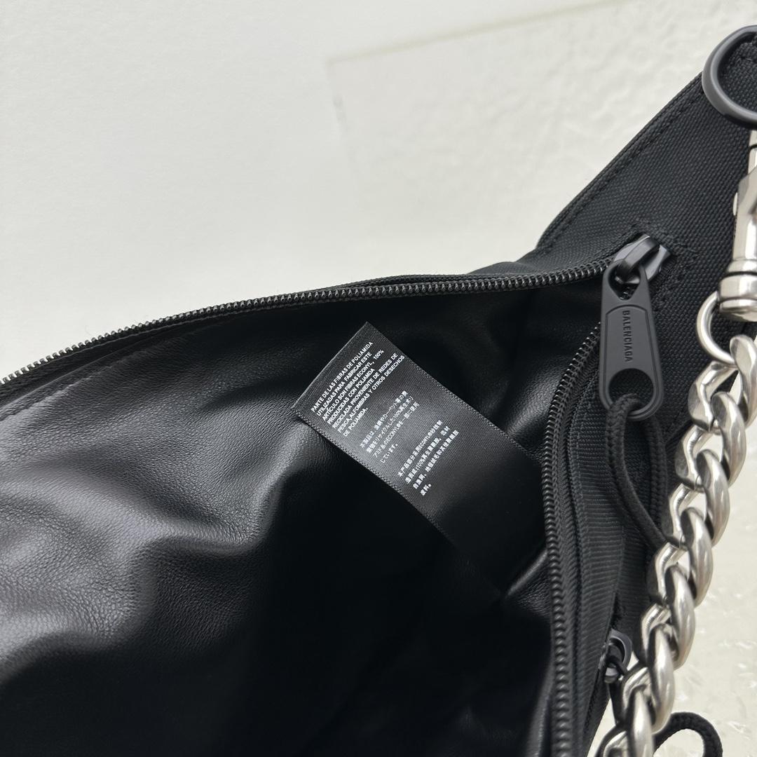 Balenciaga Raver Medium Bag With Chain In Black - EUR FASHION