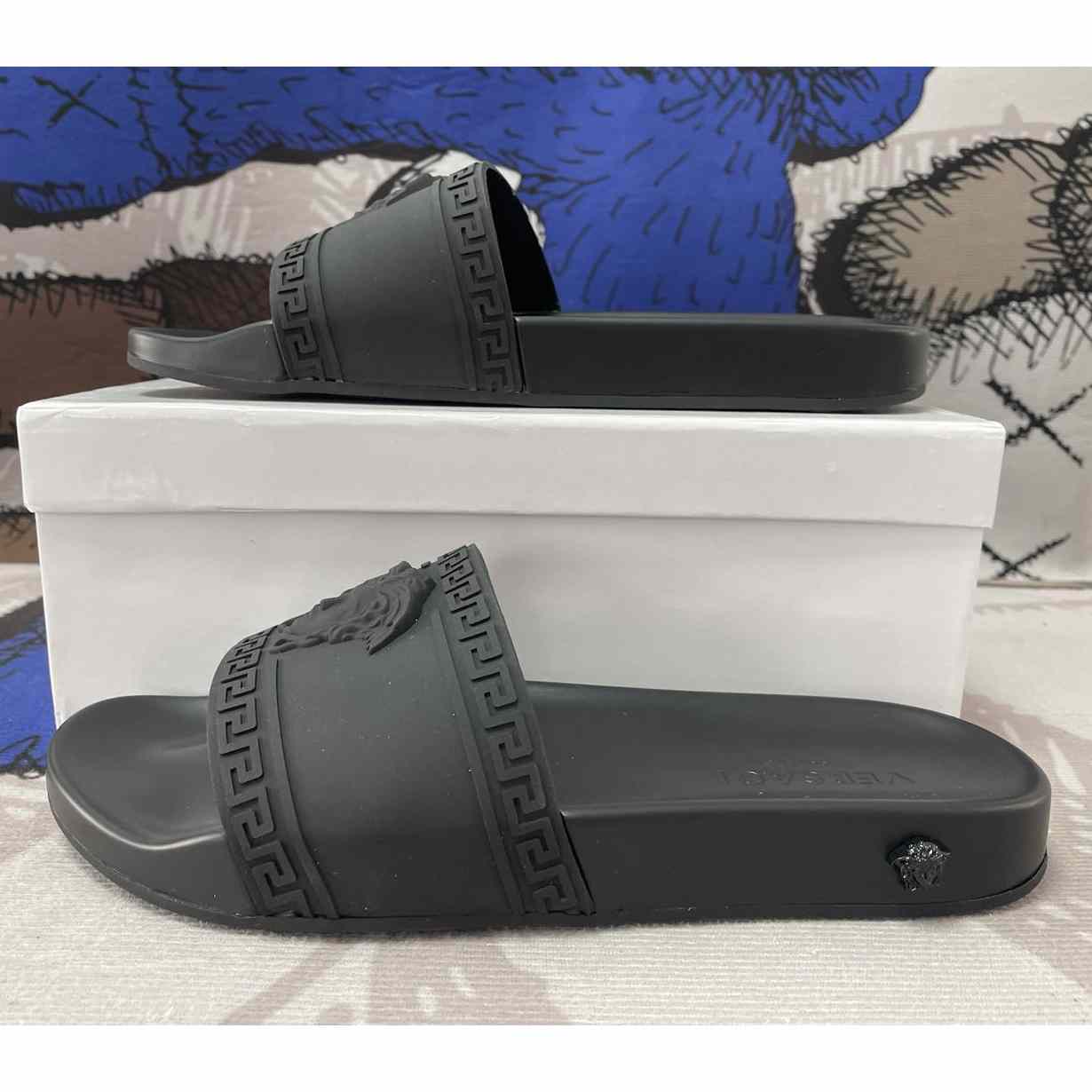 Versace Medusa Slides   - EUR FASHION