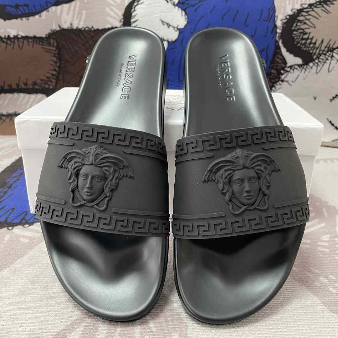 Versace Medusa Slides   - EUR FASHION