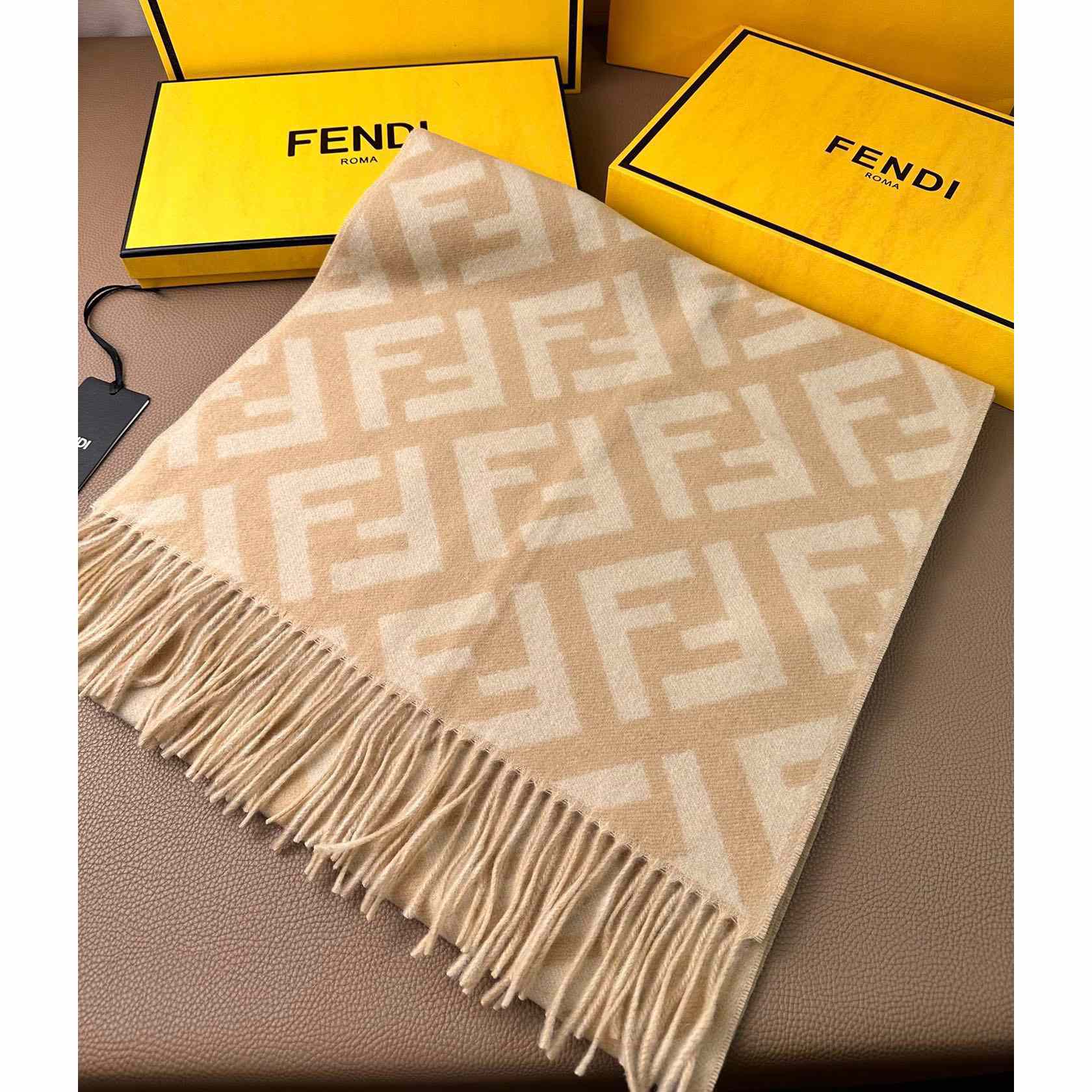 Fendi Beige Cashmere Scarf - EUR FASHION