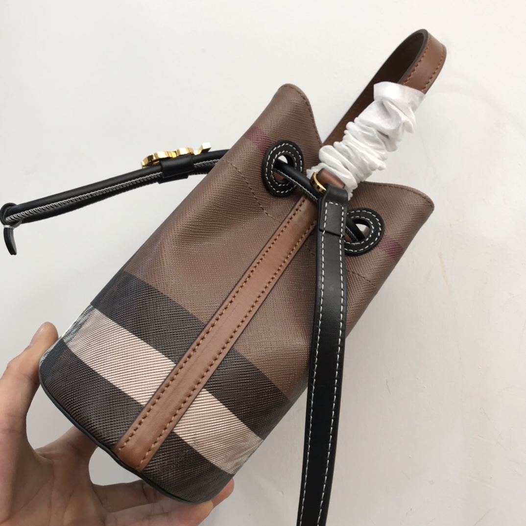 Burberry Mini TB Bucket Bag - EUR FASHION