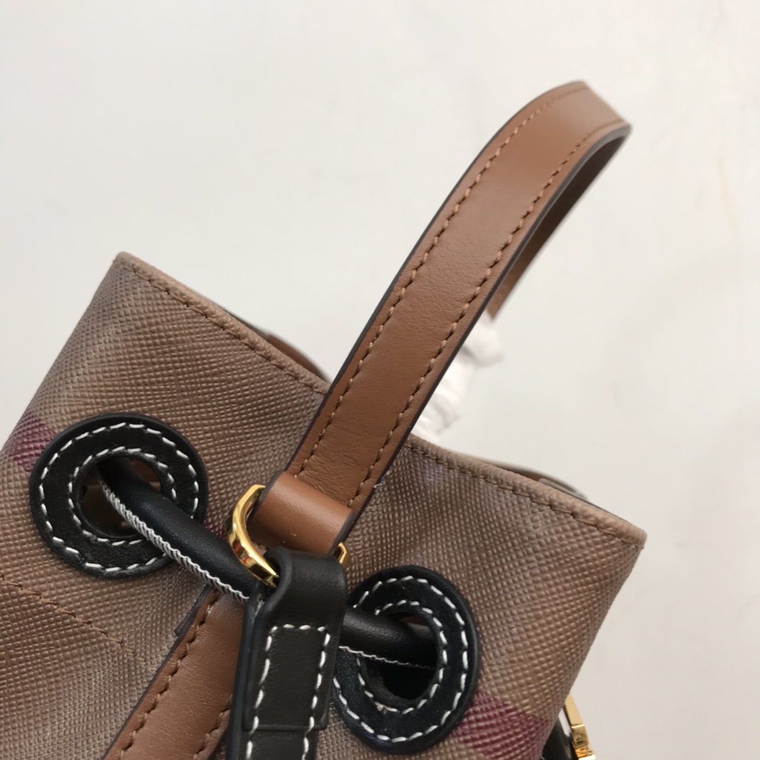 Burberry Mini TB Bucket Bag - EUR FASHION