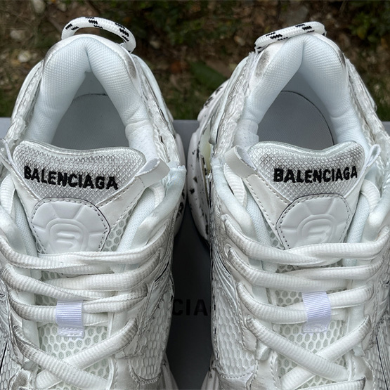 Balenciaga Runner Sneaker  - EUR FASHION