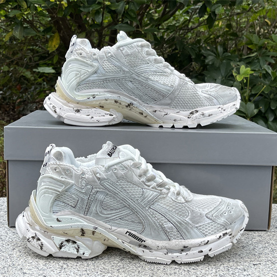 Balenciaga Runner Sneaker  - EUR FASHION