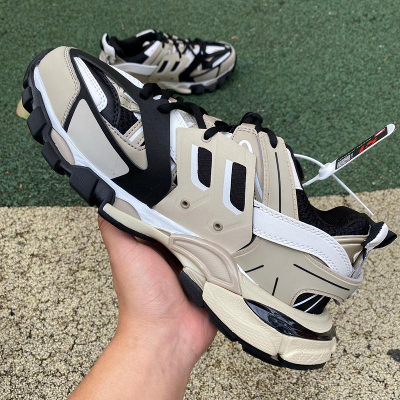 Balenciaga Track 3.0 Sneaker  - EUR FASHION