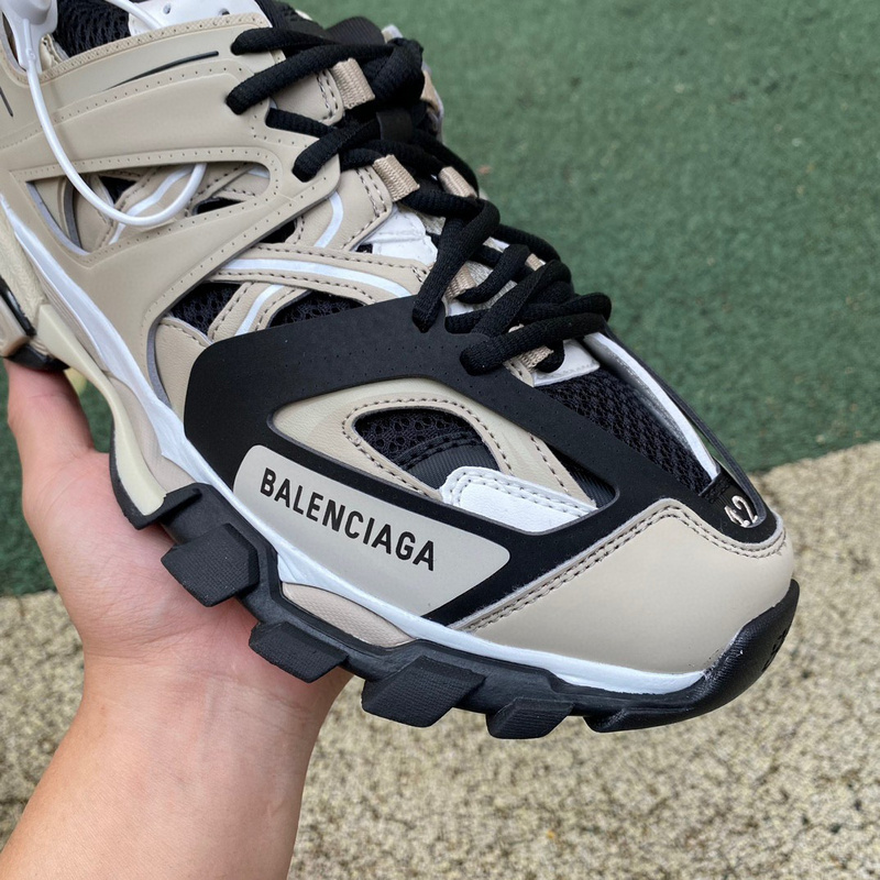 Balenciaga Track 3.0 Sneaker  - EUR FASHION