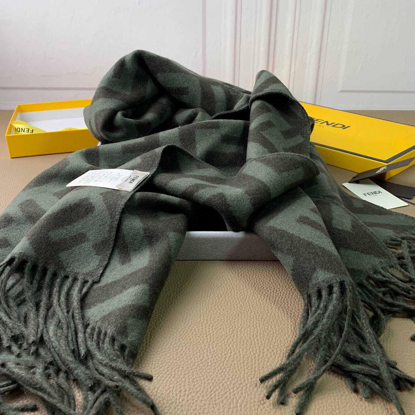 Fendi Green Cashmere Scarf - EUR FASHION