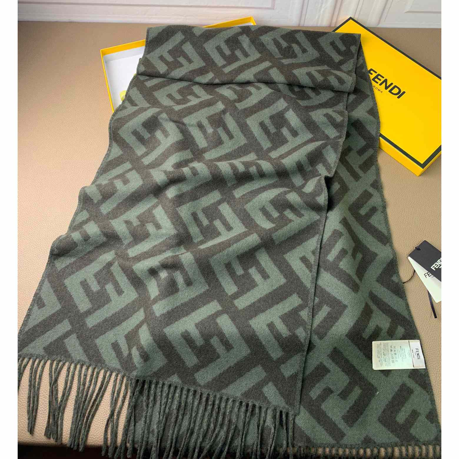 Fendi Green Cashmere Scarf - EUR FASHION