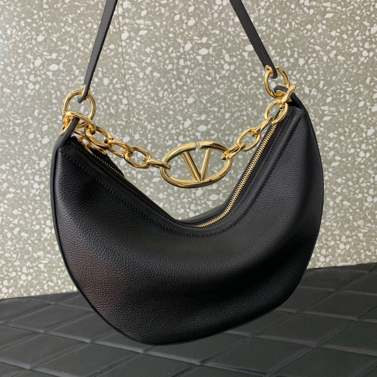 Valenti Small VLogo Moon Hobo Bag In Leather With Chain  - EUR FASHION