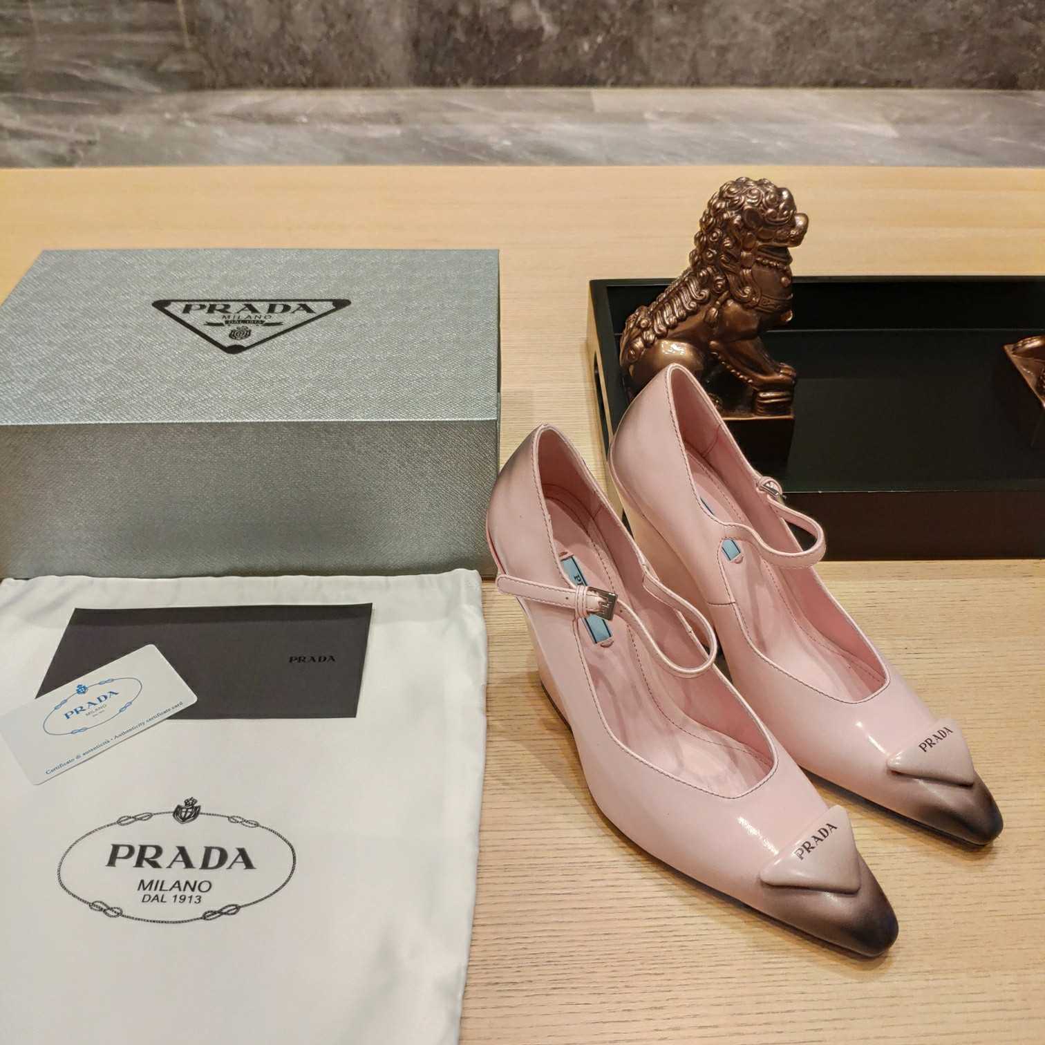 Prada Logo Toe Pumps - EUR FASHION