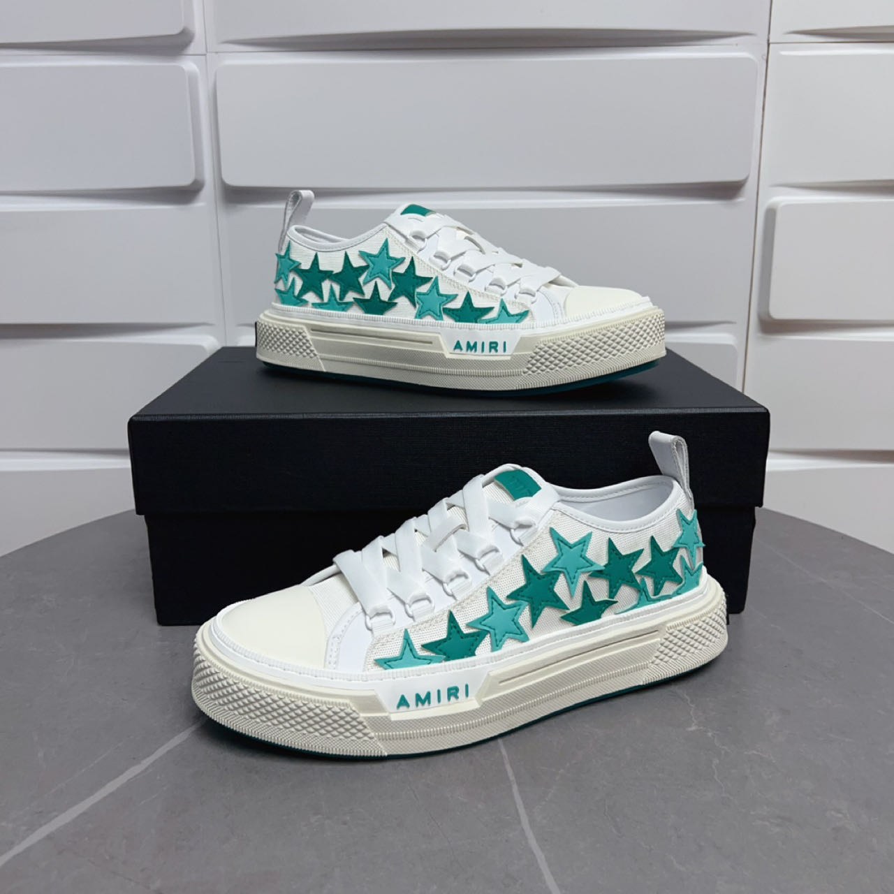 Amiri Stars Court Low Sneakers - EUR FASHION