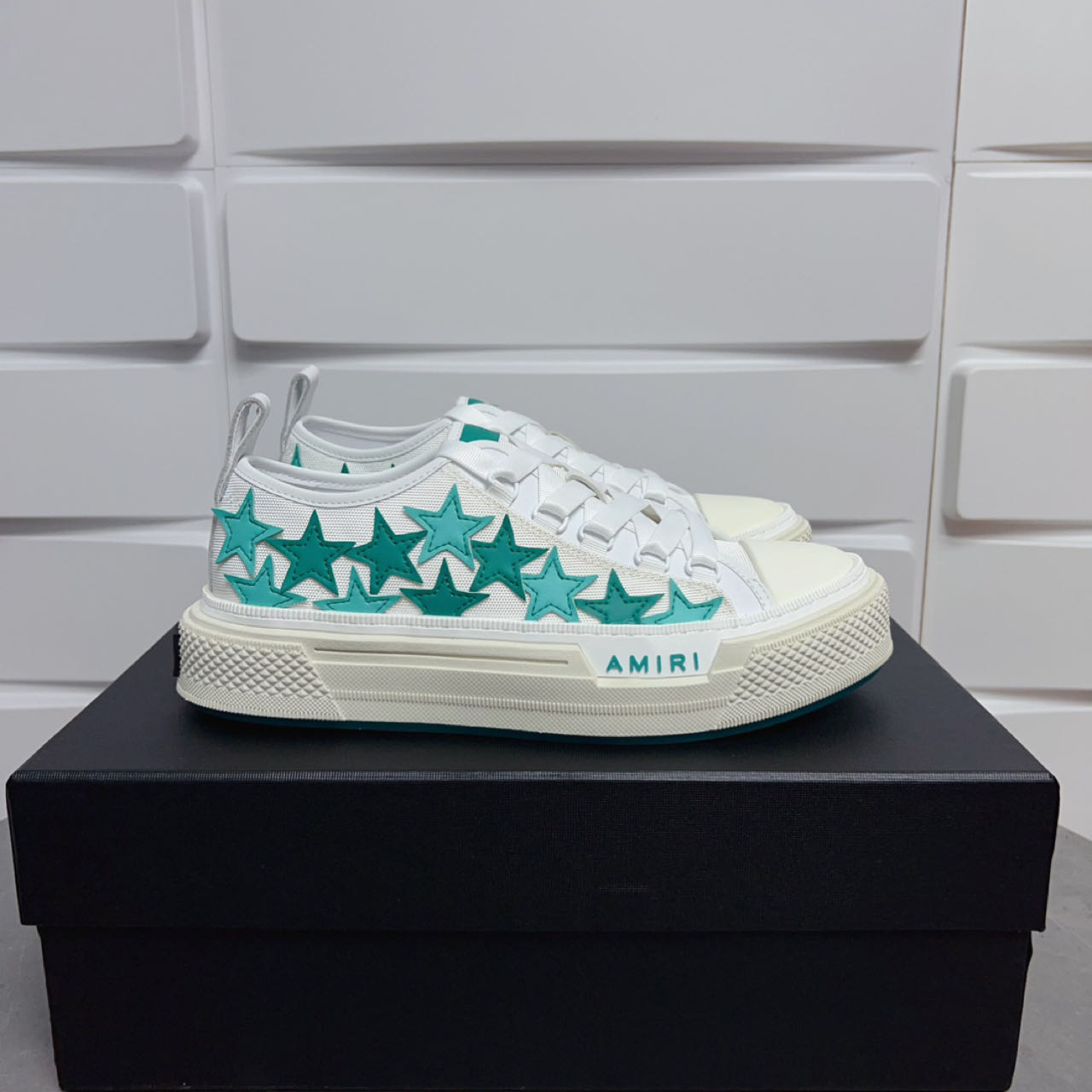 Amiri Stars Court Low Sneakers - EUR FASHION